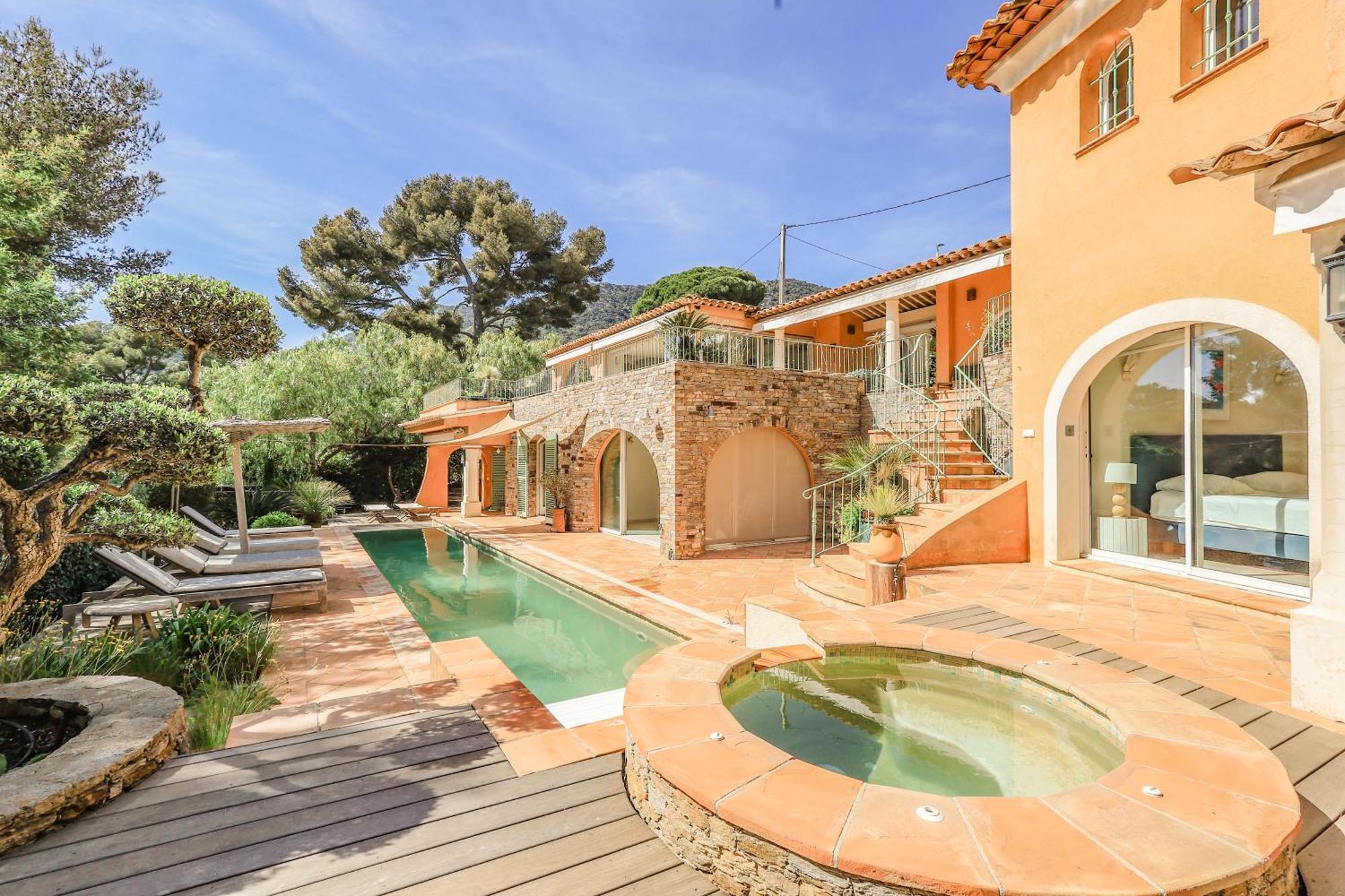 Les Pins Villa
